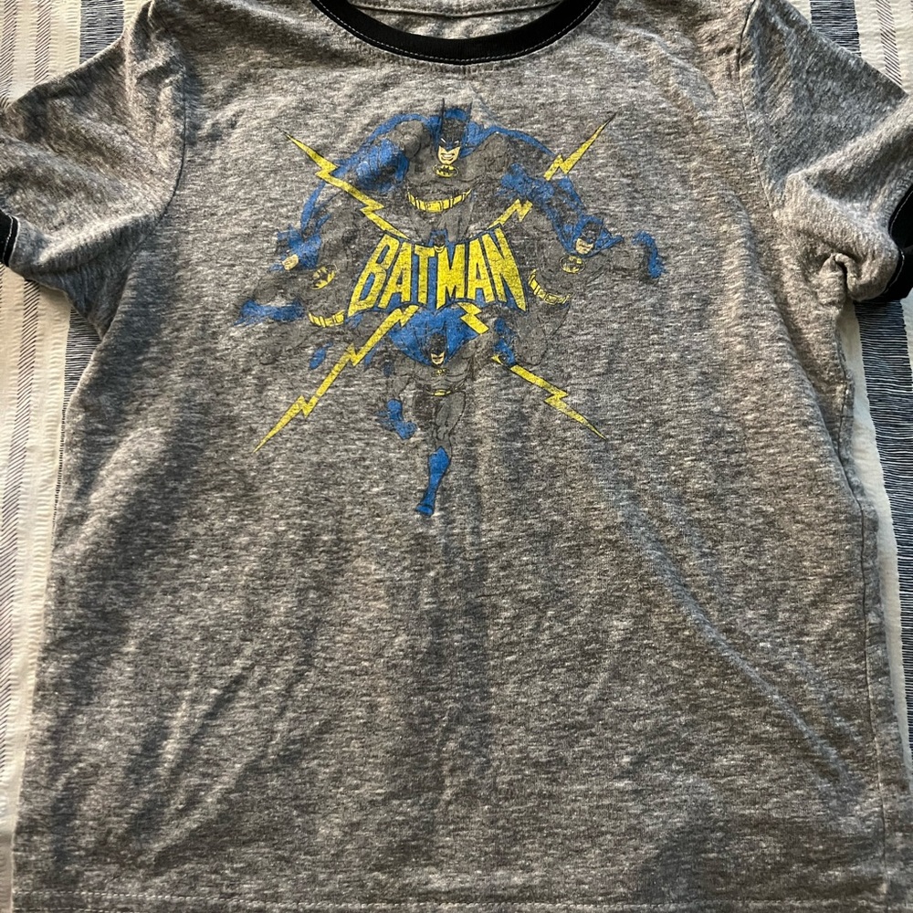 Batman Tee size 4T